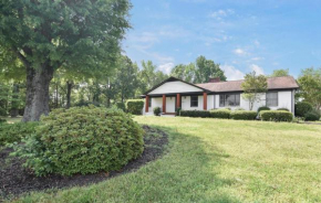 Cozy 2BR 2BA 5 min to lake 20 min to downtown CLT